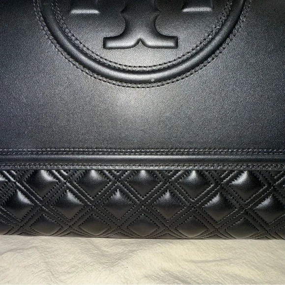 Tory Burch Black Quilted Shoulder Bag & Tory Burch Fleming Slim Wallet - Picture 3 of 16